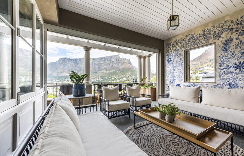 002 LOYAL - Heuwelhuys - Cape Town SA