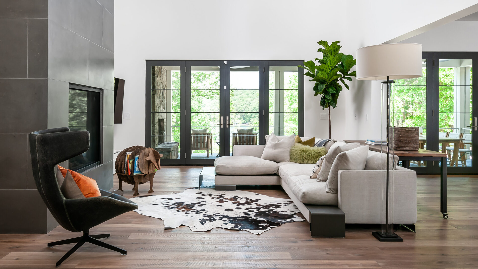 001 LAREN - Georgia Home - Chicago USA