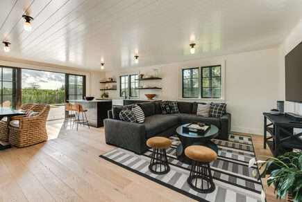 002 PURE TEXTURE - Watermill Guest House - NY USA