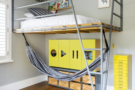 004 LOYAL - Heuwelhuys - Cape Town SA