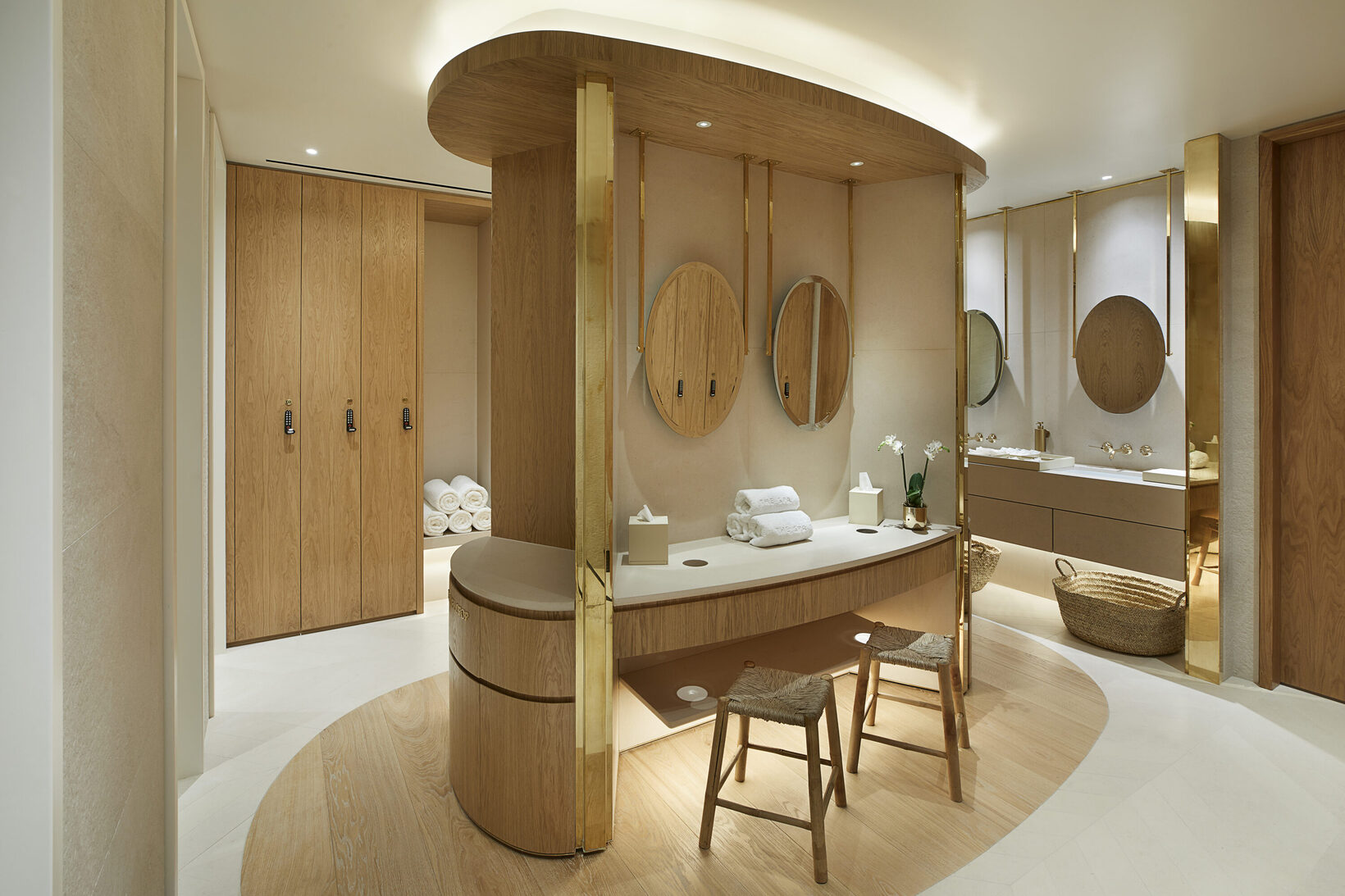115 HV1941 - Mayfair Park - Treatment Room - London UK
