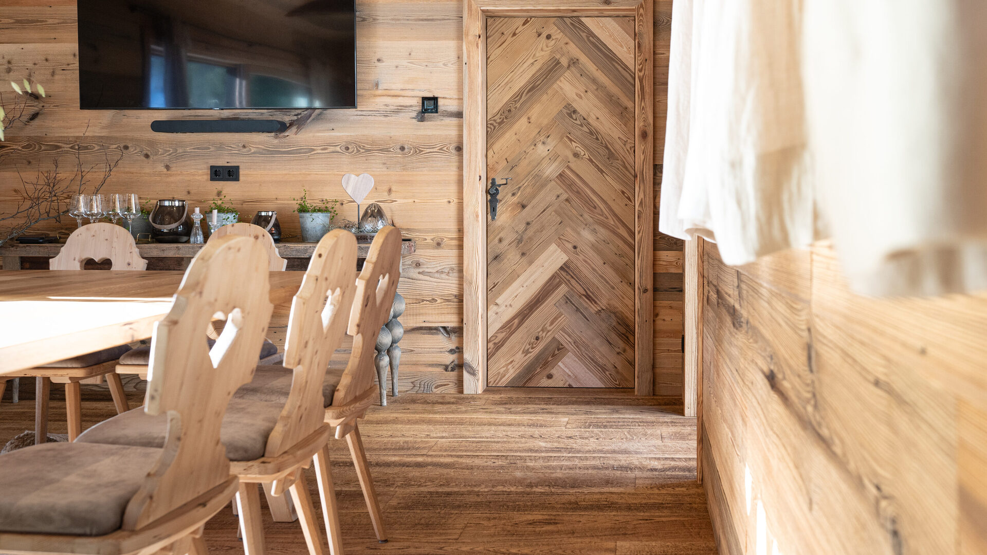 17 Beynac-Salzburg, Austria-Saalbach Chalet_RESIDENTIAL