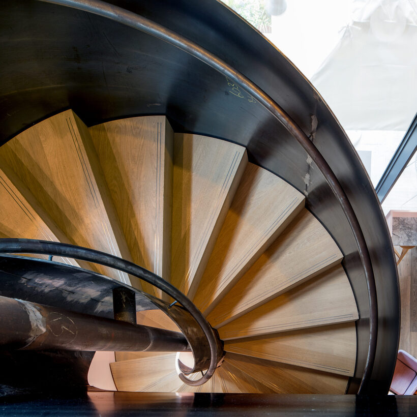Hakwood_stairs_project_London