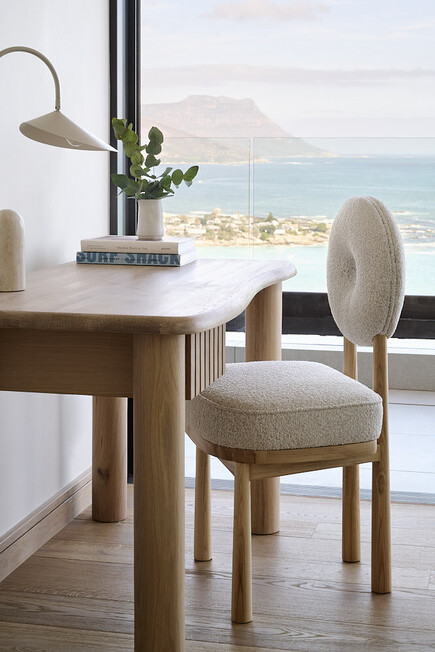 MW240801kloofroad_05_017