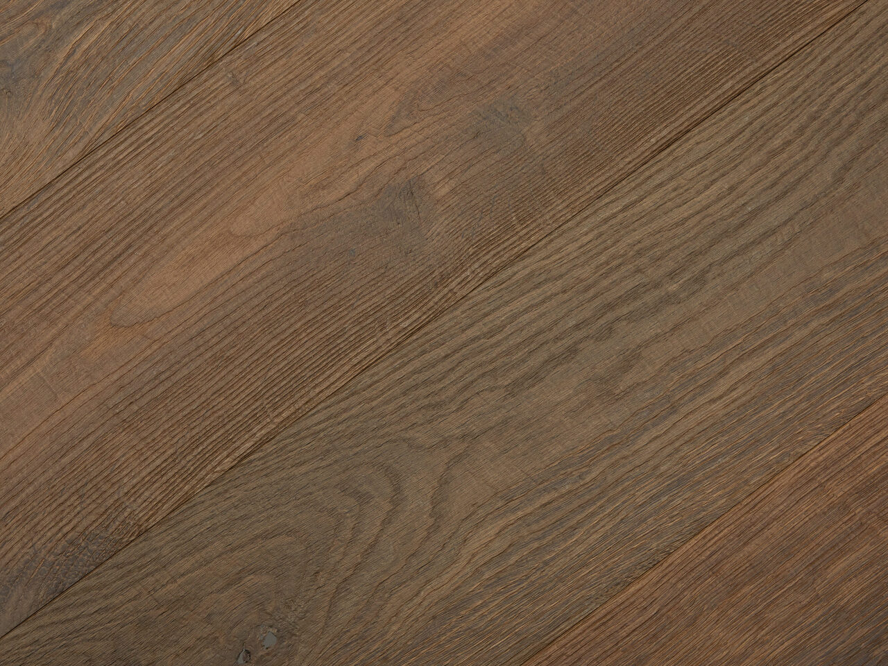 Hakwood_Vitre_detail1