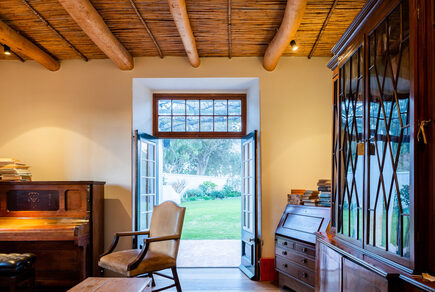 006 - PROMISE BRUSHED - De Mond Guest House - Hermanus South Africa - HOSPITALITY