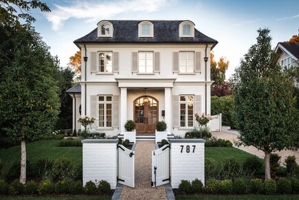 005 HV2231 - Maison de Lee - Vancouver Canada