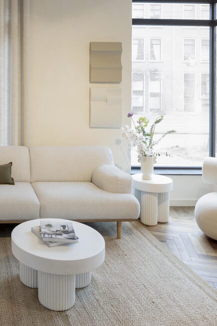 02 Promise-Amsterdam, The Netherlands- Melinteriors showroom_COMMERCIAL-min