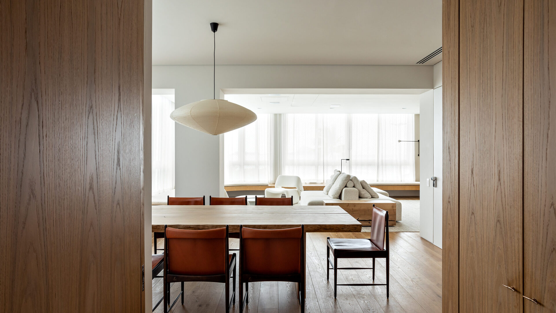 004 FLOURISH - Apto Leblon - Rio de Janeiro Brazil