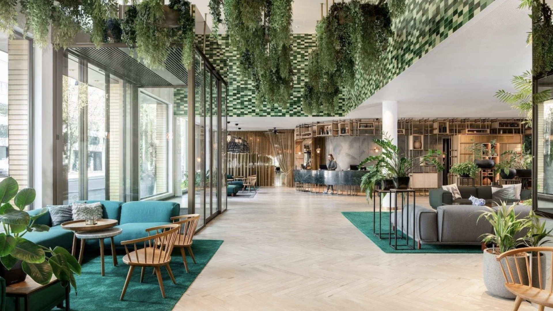 Hyatt Regency Amsterdam Hakwood flooring
