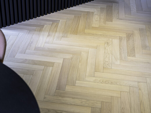 Hakwood herringbone flooring