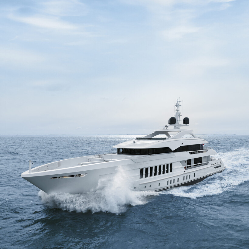 020 HV2504 - YN19255 Moskito - Heesen Yachts