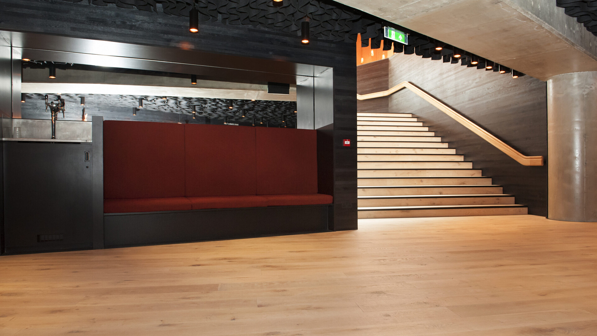 001 VIVALDI & GRIMM - Bridge Theather - London UK