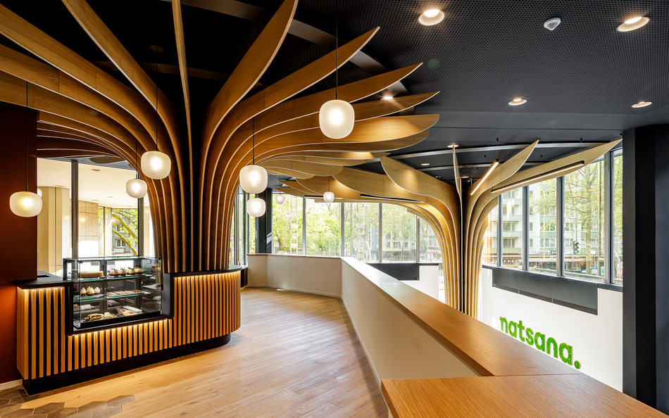 Terra-Germany, Dusseldorf-Natsana HQ Dusseldorf_COMMERCIAL 01
