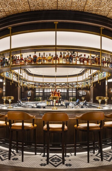 01 Sincere Brushed, Coco, Thunder-USA, Las Vegas-Peter Luger Restaurant_HOSPITALITY-min