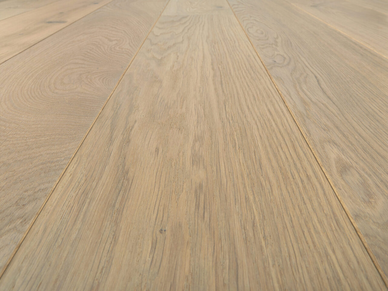 Valor_detail1_Select_180