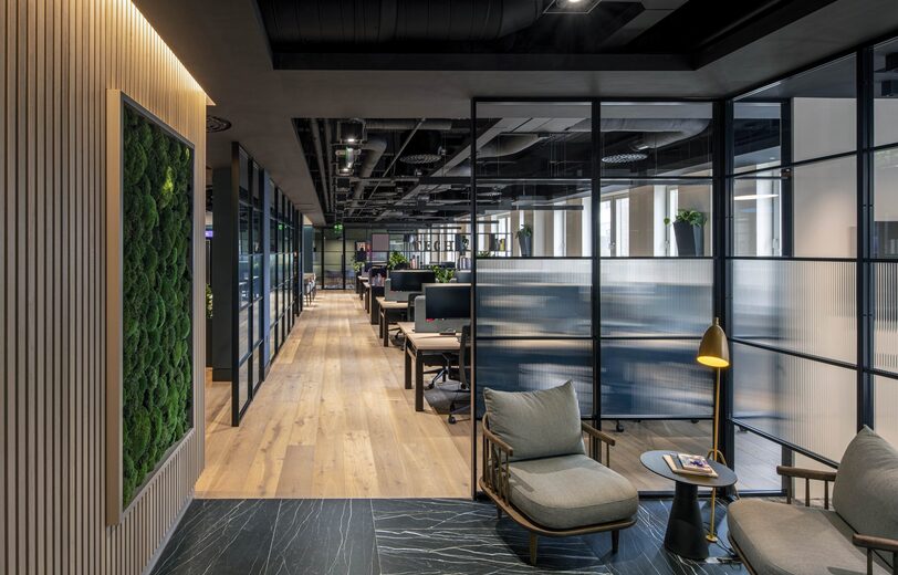 03 Heritage - UK, London - CFC Office - COMMERCIAL-min