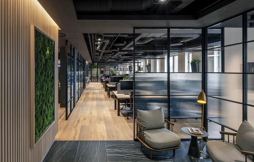 03 Heritage - UK, London - CFC Office - COMMERCIAL-min