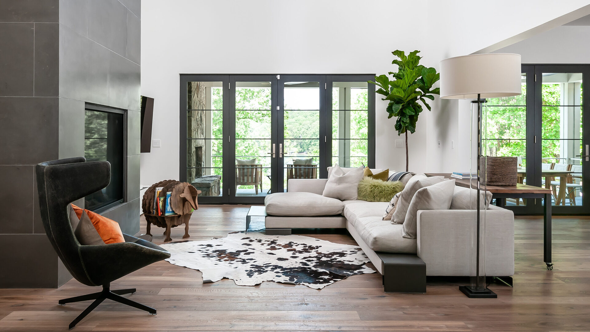 001 LAREN - Georgia Home - Chicago USA