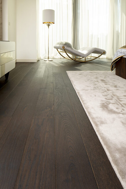 002 HV2097 - DAMAC Tower Suite - London UK