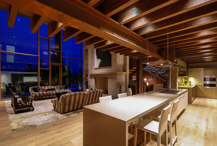 010 HV0666 - Acient Ceders Residence - Wishtler Canada