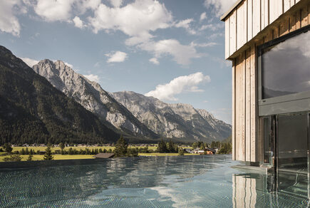 03 Forza-Weidach, Austria-Hotel Kristall_HOSIPTALITY