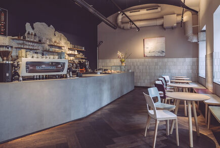 01 Valor Brushed-Vienna, Austria-Balthasar Kaffee Bar_RETAIL