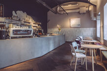 01 Valor Brushed-Vienna, Austria-Balthasar Kaffee Bar_RETAIL