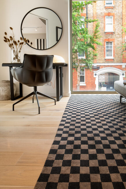 022 DESTIN - Greycoat Street - London UK